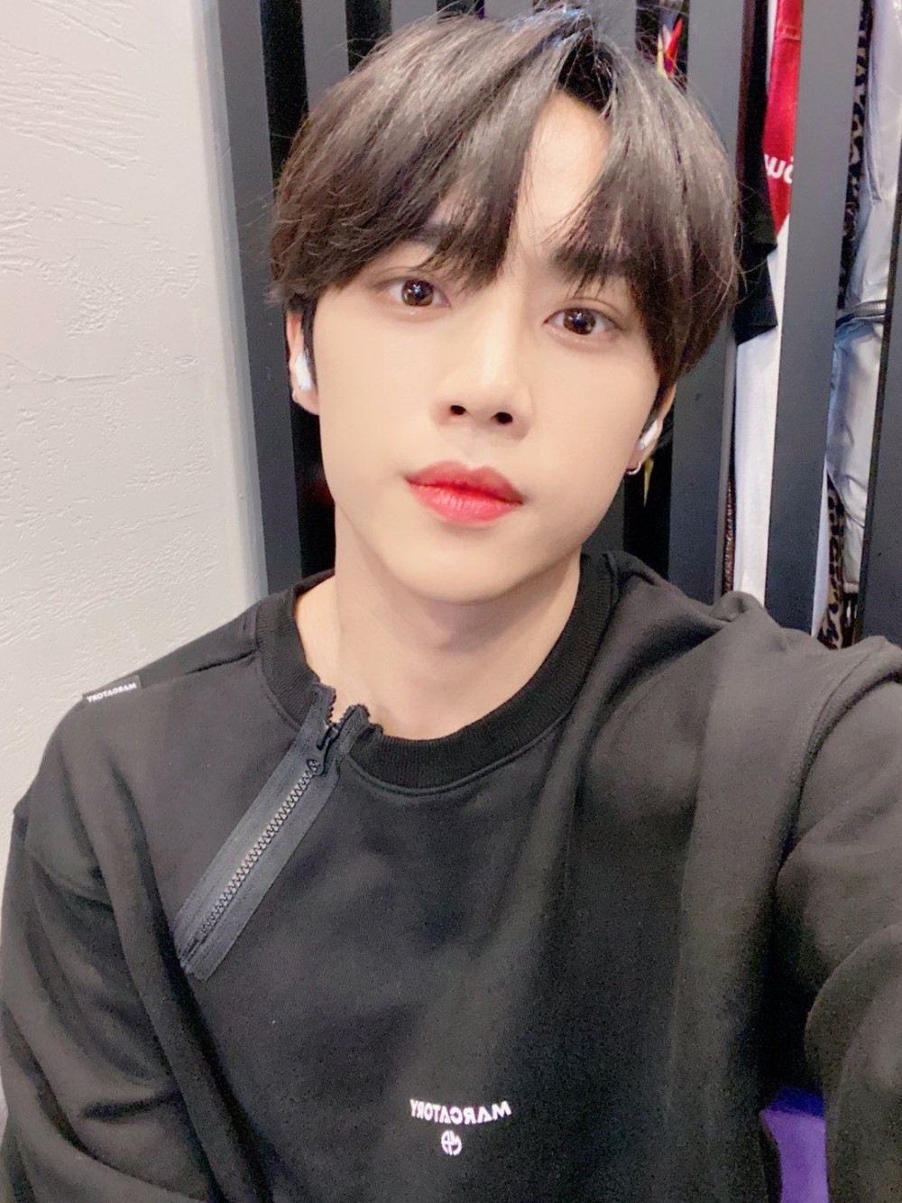 V Live V Live