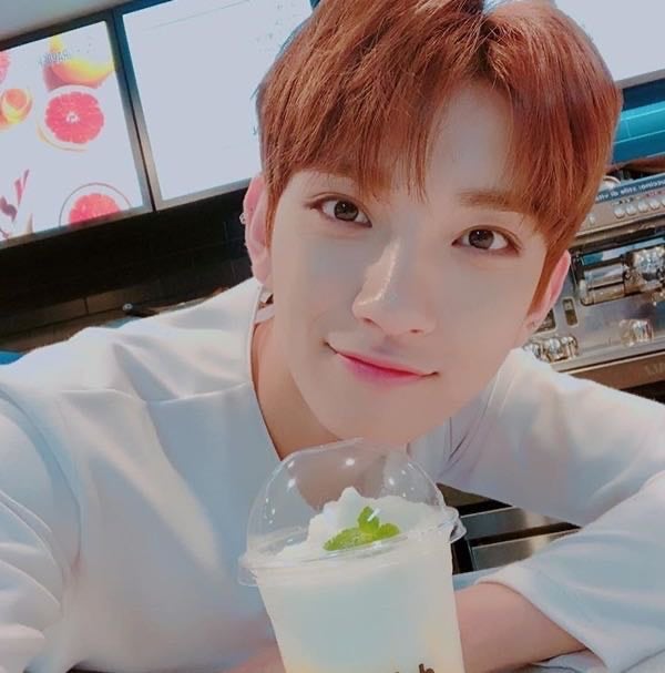 V Live