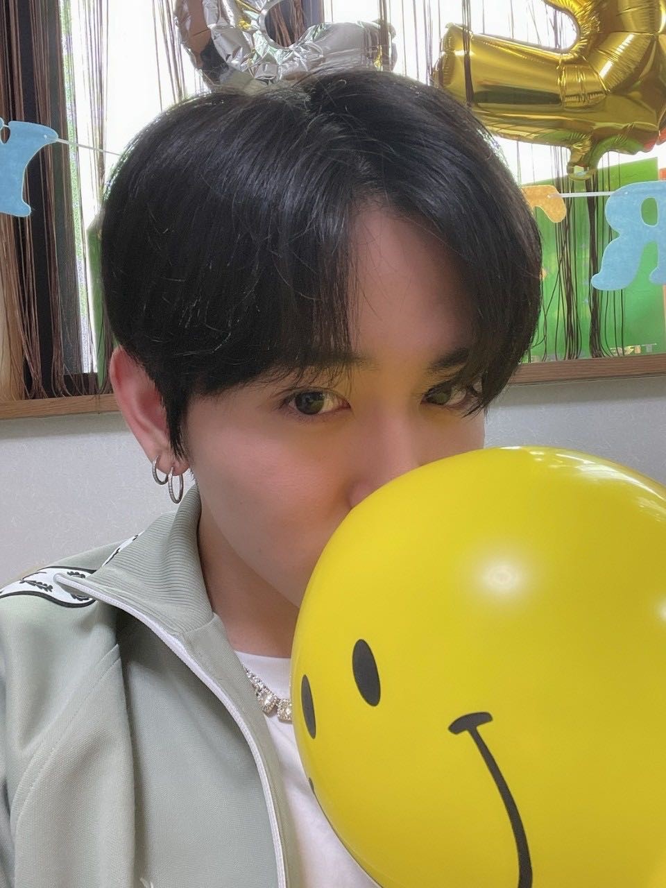 V Live V Live