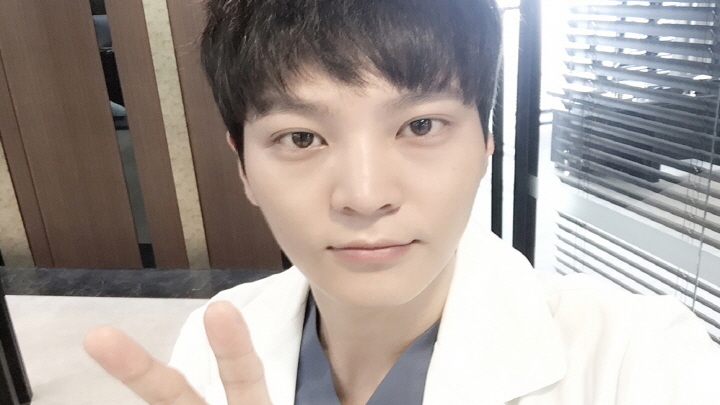 Joo Won's  Lunch Time Live