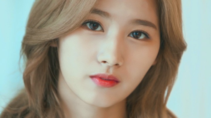 v live