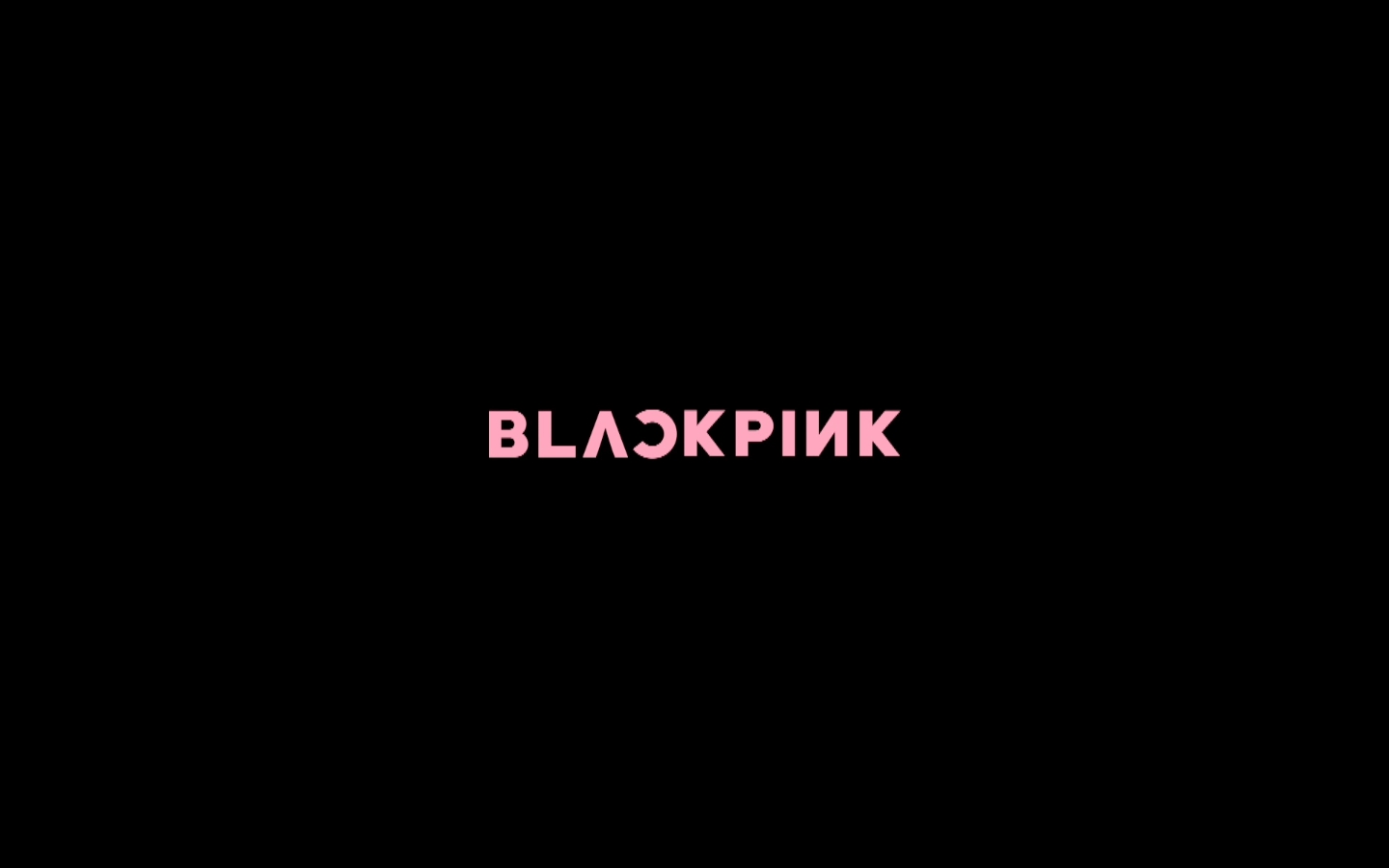 BLACKPINK - '붐바야'(BOOMBAYAH) M/V