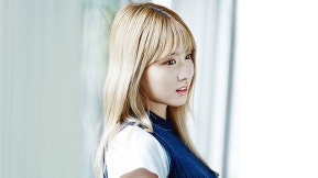 V Live Beautiful Twice Momo