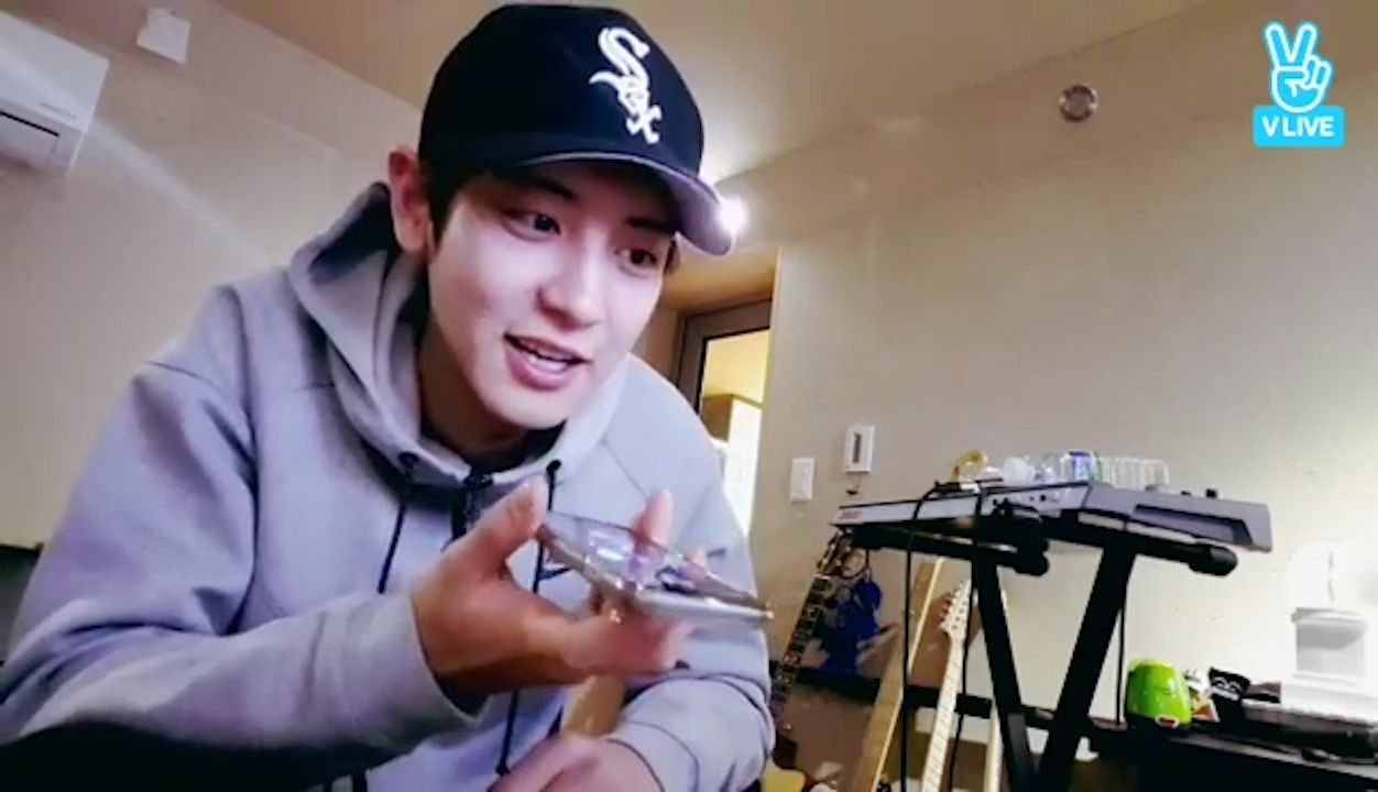 [EXO] 찬녈 솔로앨범 잉태소취요🙏(Chanyeol's phone call with Lay)