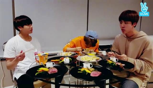 BTS Live : EAT Jin