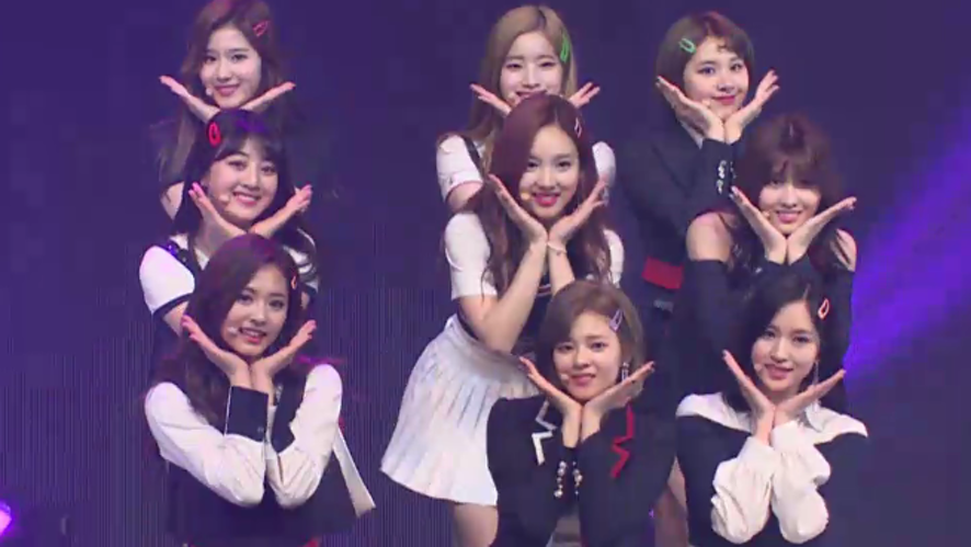 V Live Full Twice Showcase 4 Signal