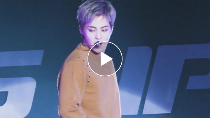 V LIVE - #XIUMIN Focus EXO 엑소 '닿은 순간 (Ooh La La La ...