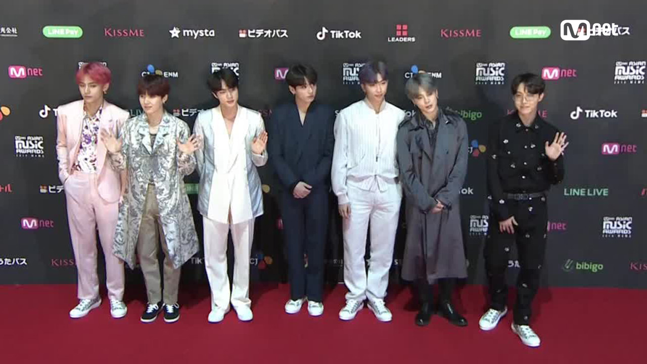 Red Carpet with BTS(방탄소년단)│2018 MAMA FANS' CHOICE in JAPAN