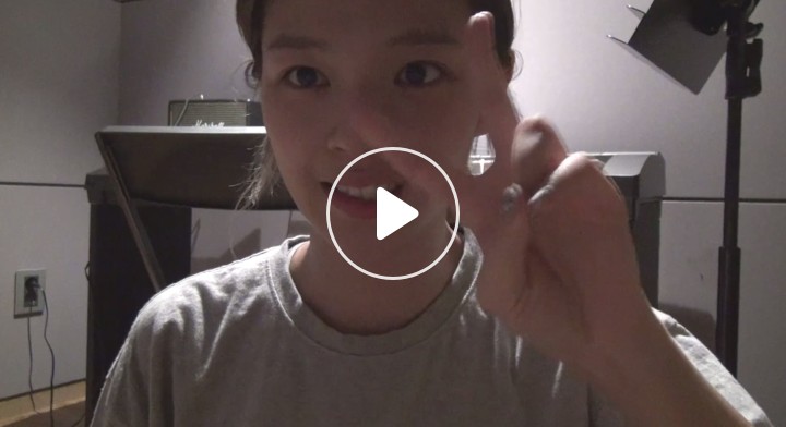 v live