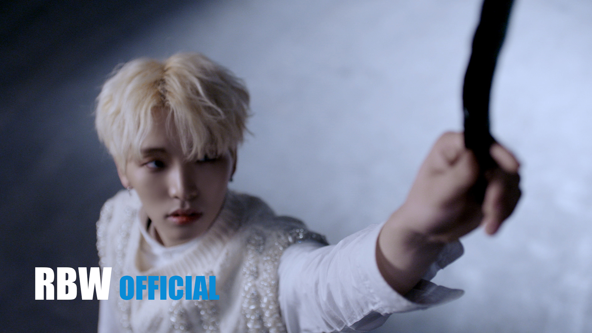 Image result for ONEUS(ìì´ì¤) #KEONHEE - Concept Film : ë°í¤ë¦¬(Valkyrie)