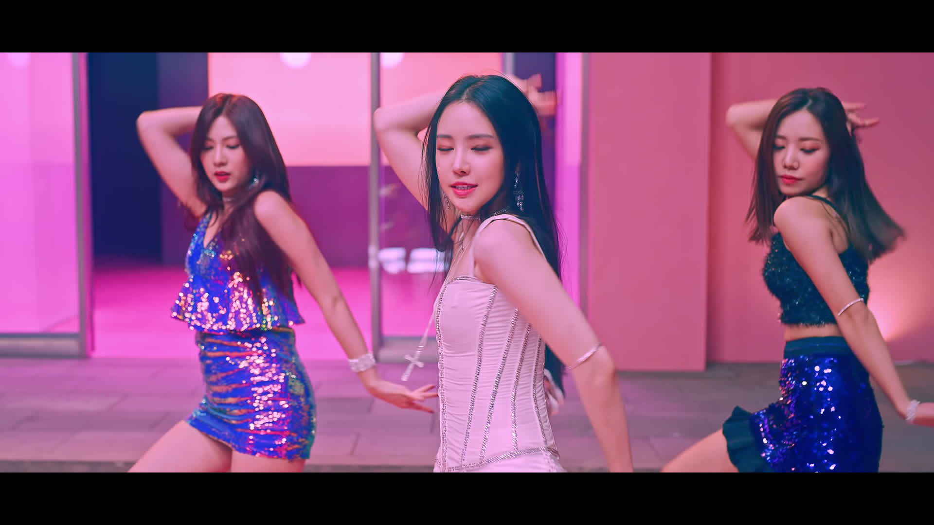 Apink 에이핑크 %%(응응) Music Video Official