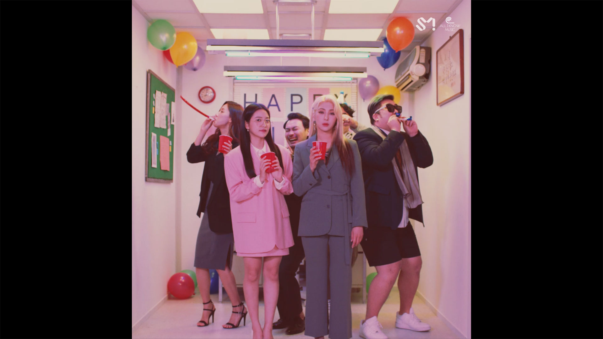 GIANT PINK 자이언트핑크 '월요일 보다는 화요일 (Tuesday is better than Monday) (Feat. 예리 of Red Velvet)' MV Teaser