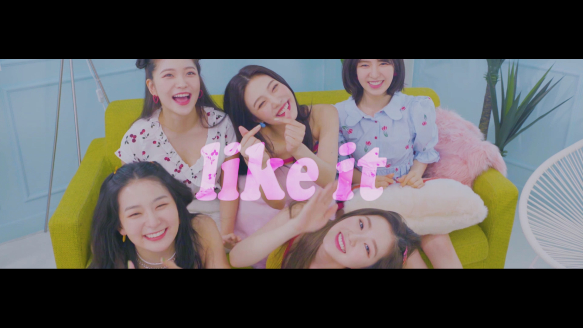 Red Velvet 레드벨벳 'Milkshake' Special Video @'inteRView vol.5' with ReVeluv