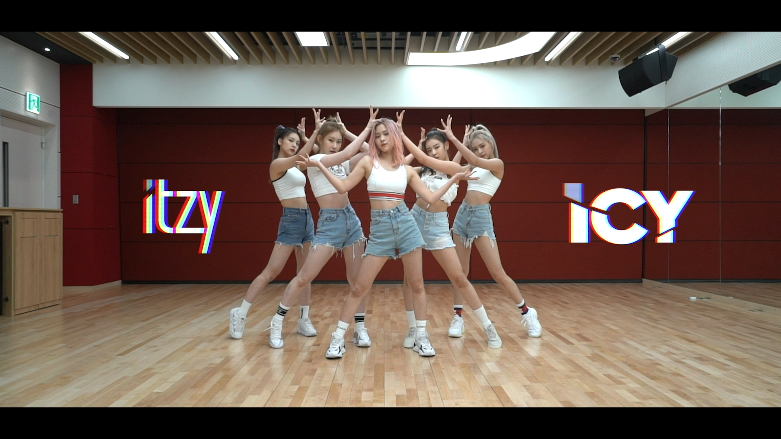 ITZY(있지) "ICY" Dance Practice