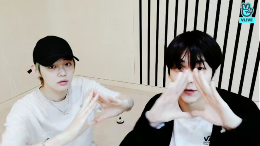 V LIVE - YEONJUN: Essence of Game