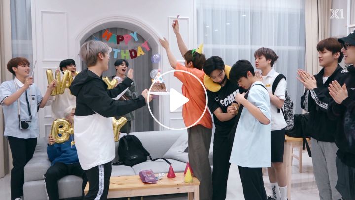 V Live X Happy Birthday Dongpyo Son dong pyo is a member of produce x 101 under dsp미디어. v live x happy birthday dongpyo