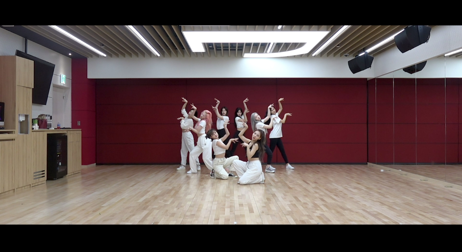 TWICE "Feel Special" Dance Practice Video