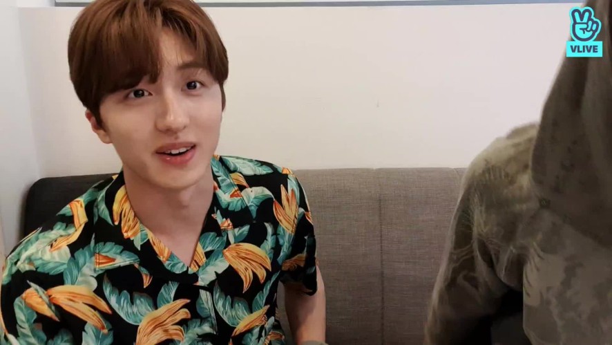V LIVE - Cha Ni