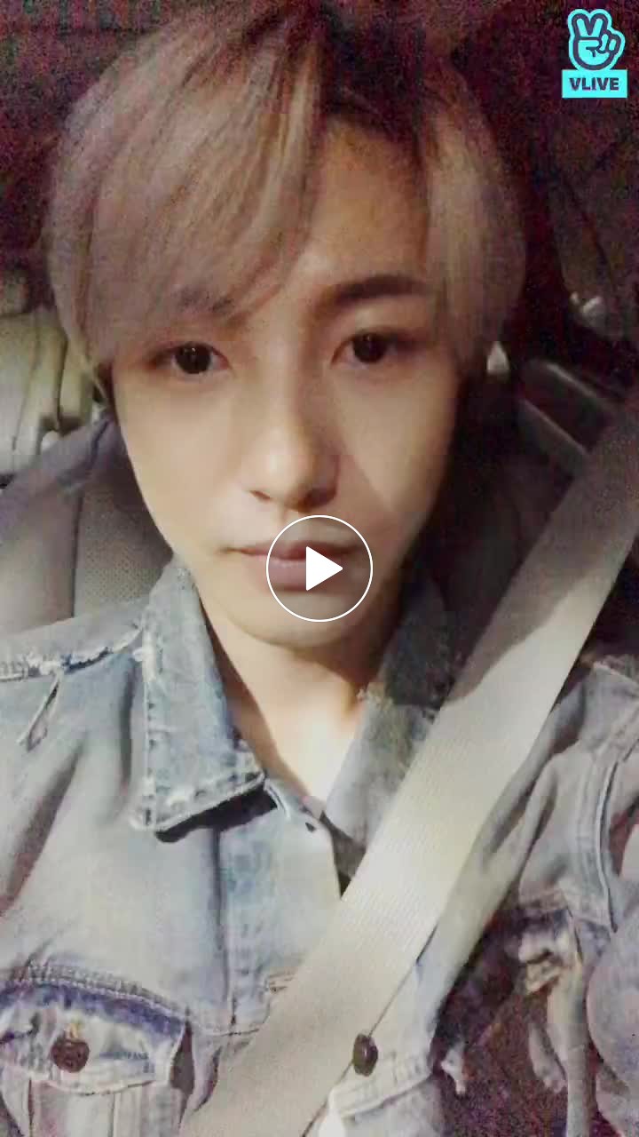 V LIVE - Renjun is here!!!💚