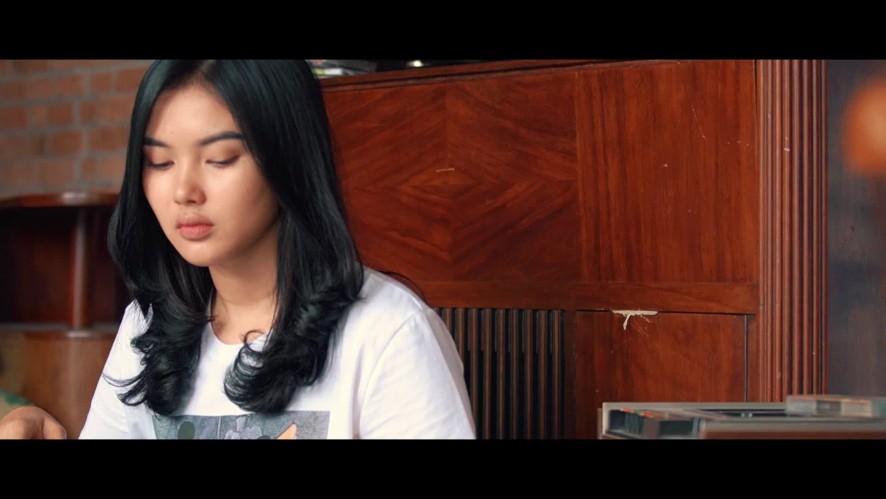 V Live Rasa Ini Vierra Cover Version