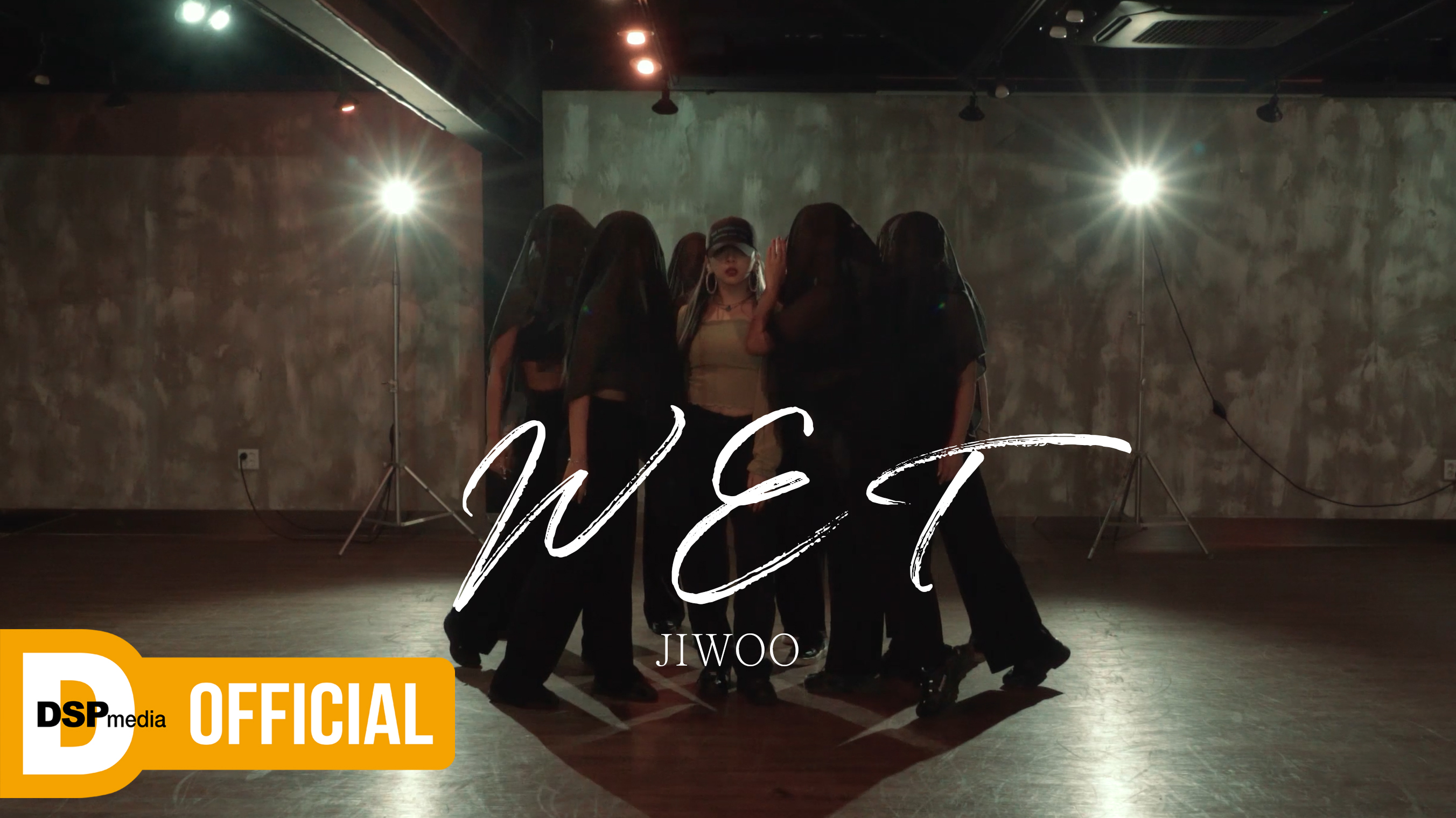 KARD JIWOO - Wet _ Choreography Video │ @ Mnet 'GOOD GIRL : 누가 방송국을 털었나'
