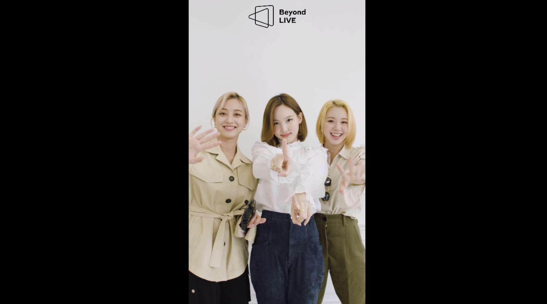 [Beyond LIVE - TWICE : World in A Day] TWICE Relay Quiz in A Day #1