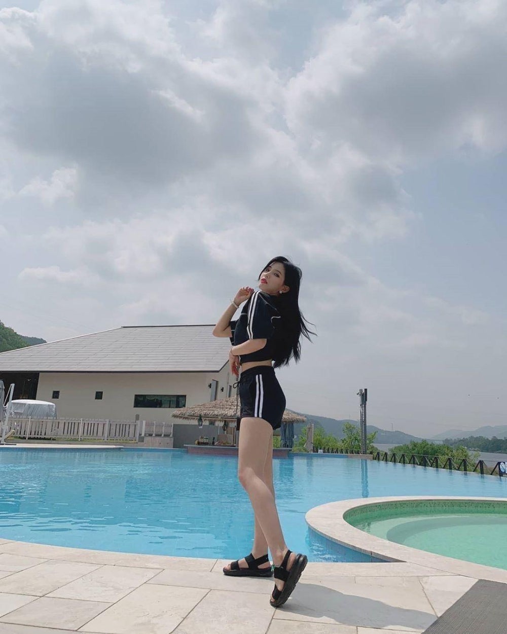 V Live