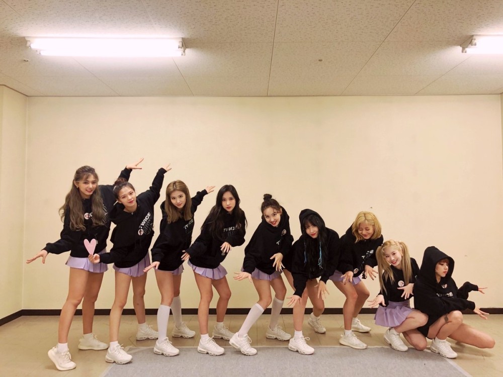 v live