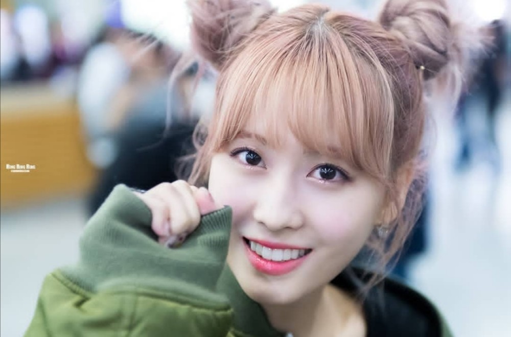 v live
