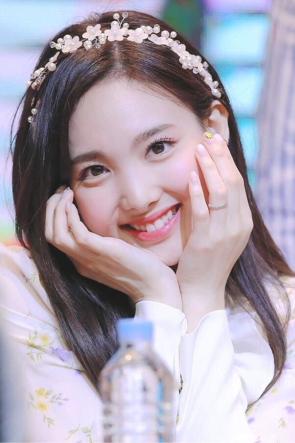 v live