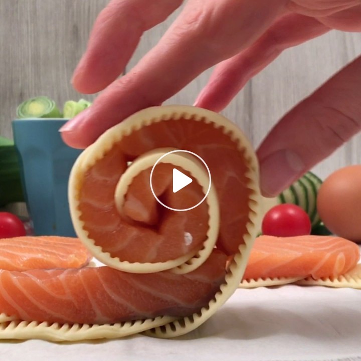 V LIVE Salmon Leek Tart v-live-salmon-leek-tart
