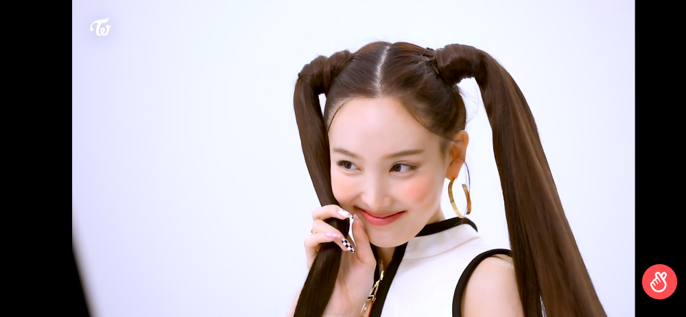 V Live