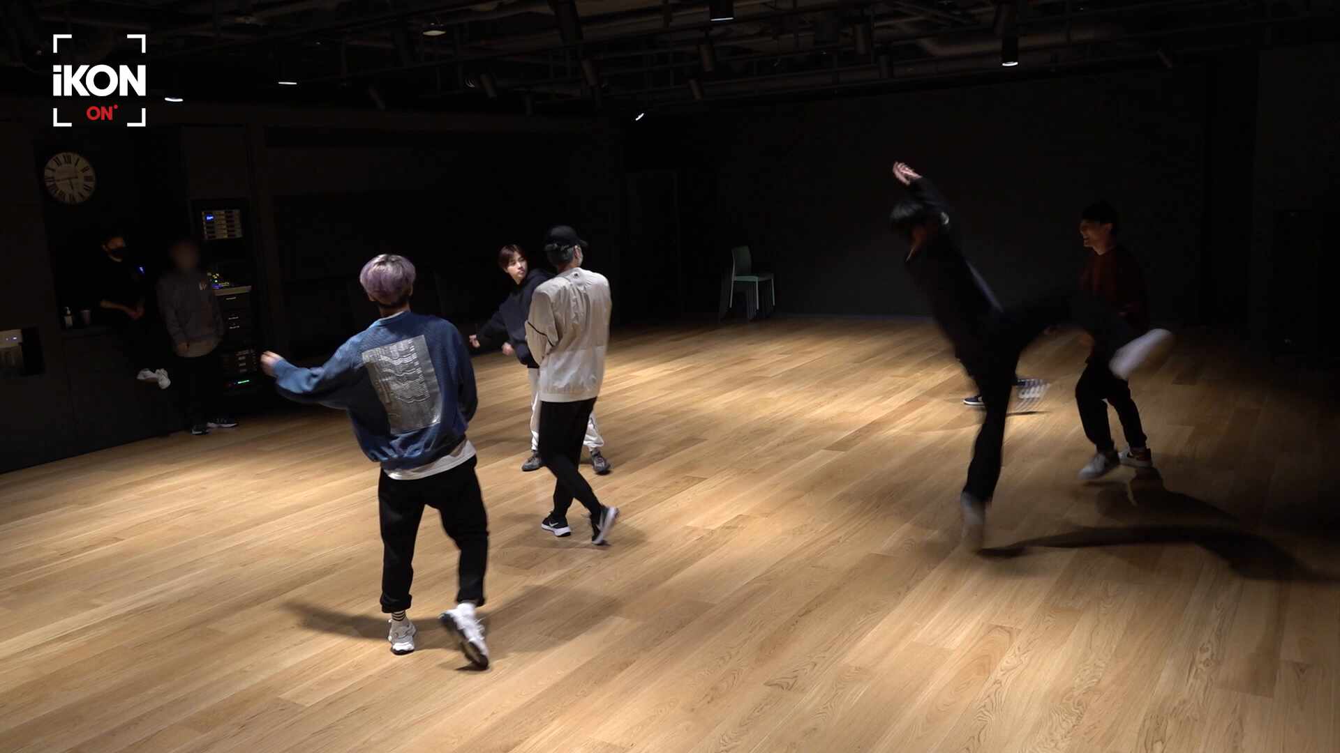 iKON-ON : 'BEHIND THE KINGDOM' EP.3 & 'CLASSY SAVAGE' DANCE PRACTICE VIDEO