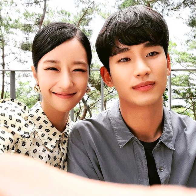 Kim Soo Hyun and Seo Ye Ji melt fans' hearts with "intimate" photos