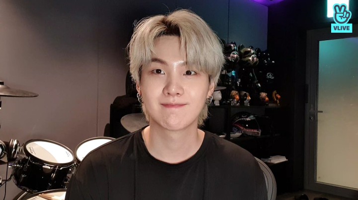[V LIVE] I'm In The Studio~