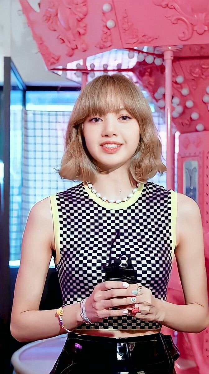 lisa is soo~ pretty with short light brown hair9769♀15