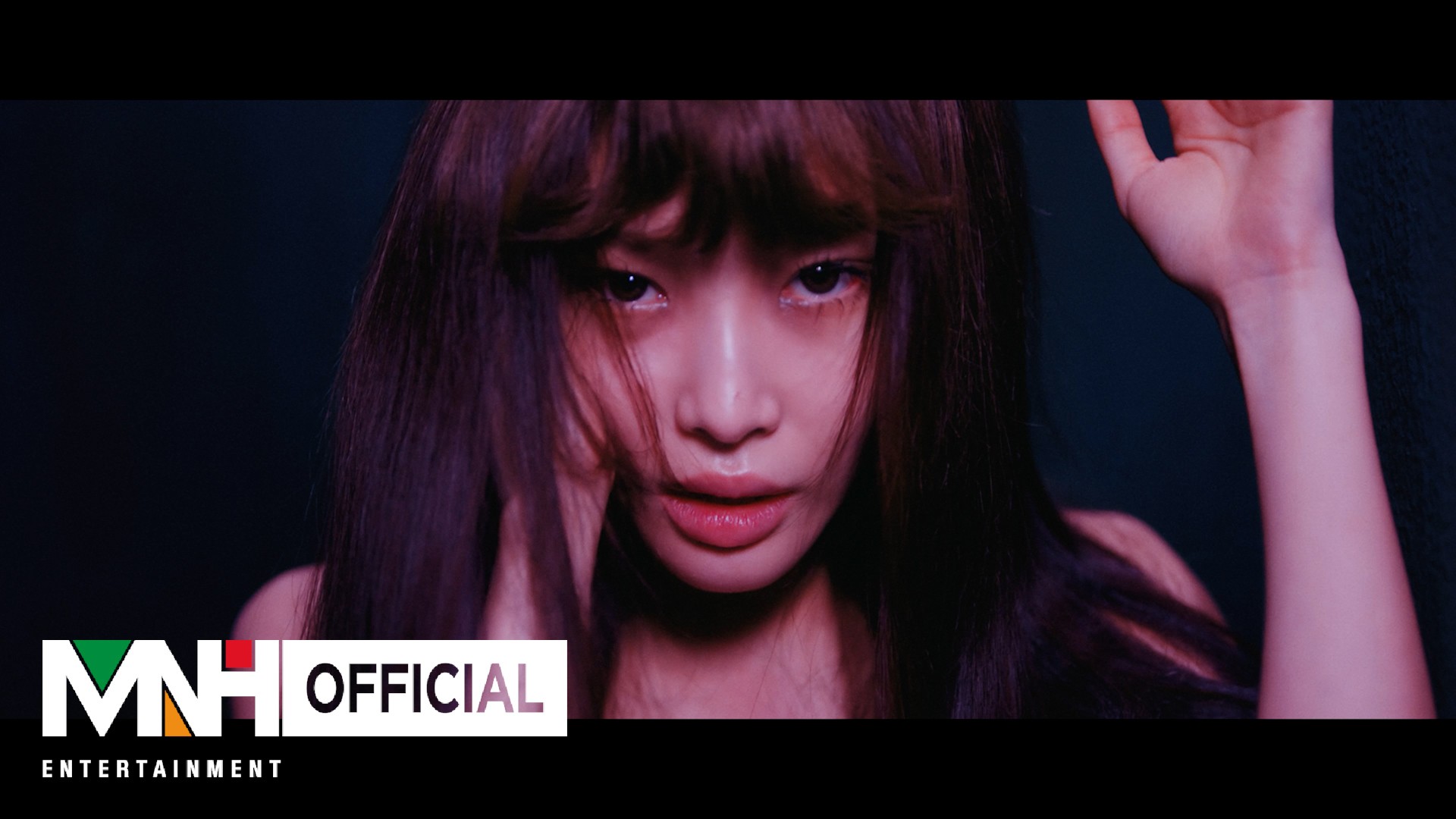 CHUNG HA 청하 'Killing Me' MV